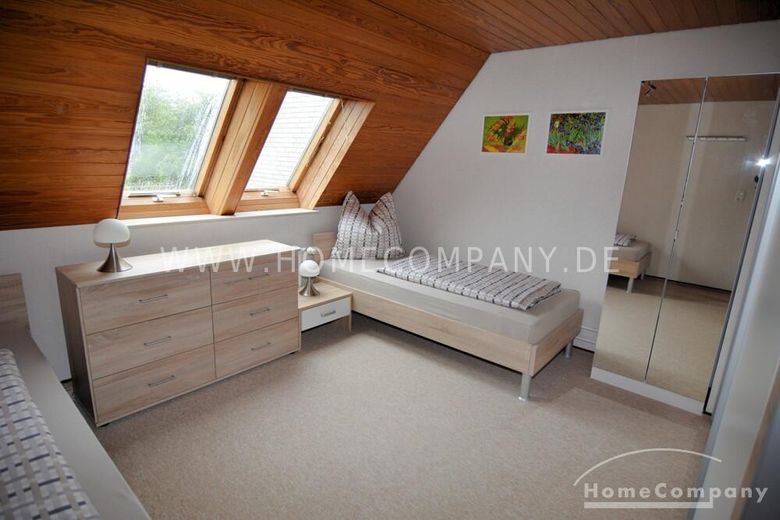 Hübsche 2-Zimmer-Dachgeschoßwohnung in Kiel-Heikendorf mit großer Dachterrasse, möbliert – dadcb3a58892ebb6ecd9880082a43823ab637455.jpg