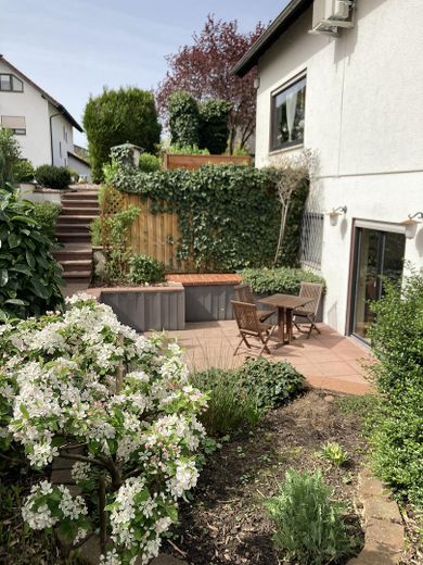 Von Privat: Großes Einfamilienhaus mit Wellnessbereich zu verkaufen! – Foto 23