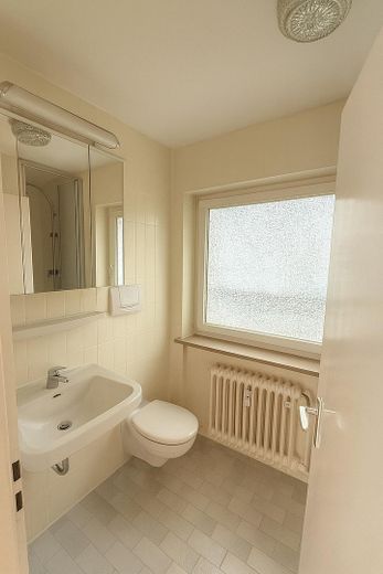 Bad oben (KI-retuschiert)