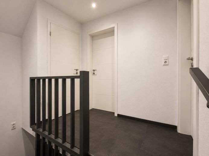 PROVISIONSFREI Großzügiges Reihenmittelhaus in Bremen-Osterholz – Flur