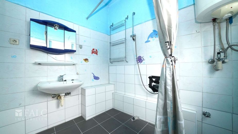 Mehrfamilienhaus mit Geschichte - FALC Immobilien Heilbronn – Badezimmer neu planbar (1. OG)