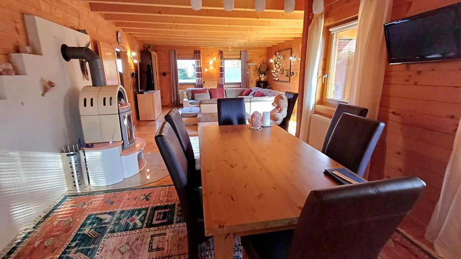 Individueel blokhuis – EG Wohn-Esszimmer
