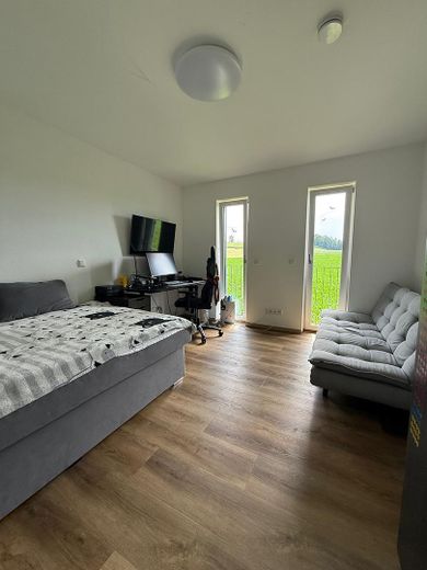 Wunderschöne 3,5-Zimmer-OG-Neubauwohnung in Randlage in Heldenstein – Schlafen 1