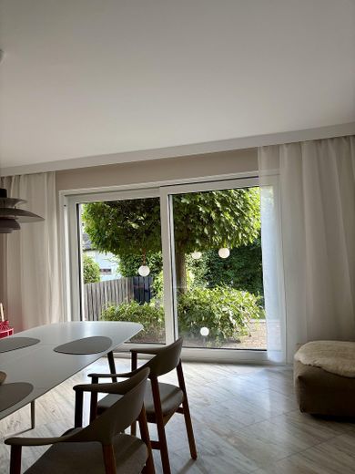 Moderne Doppelhaushälfte in Hemmingen – Esszimmer