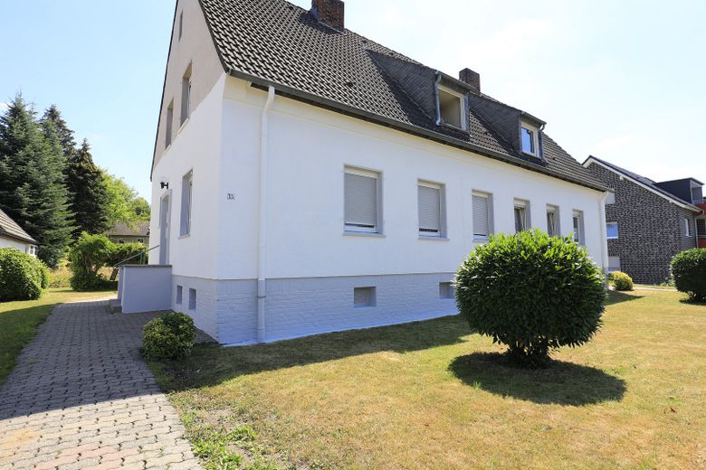 Schöne Wohnung mit Gartennutzung in Bönen – Eingang