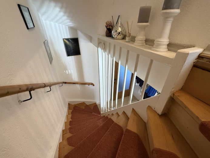 ***Curata casa bifamiliare ai margini del centro abitato di Illerberg*** – Treppenaufgang OG