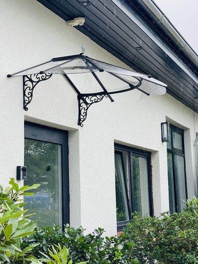 Freshly renovated! 885m² Elegant & Attractive commission-free commercial space in Winsen (Luhe) – Vordach