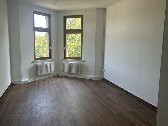 renovierte 4-Raum-Wohnung in der Nähe des Steintor, beim Wasserturm – Zimmer 1