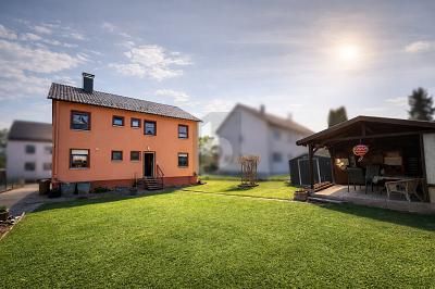 STILVOLL MIT SCHÖNEM GARTENBEREICH – 1776707883_5d0ab18.jpg
