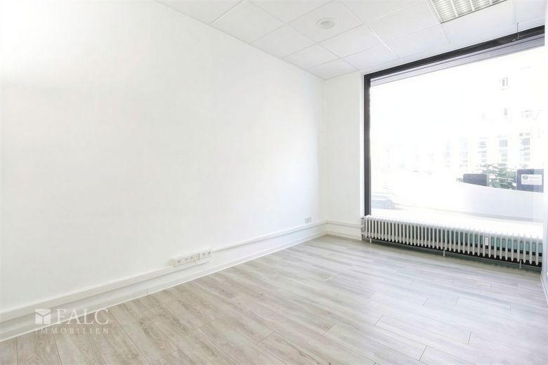 Hier machen Sie Geschäfte EUREUREUR – Büro