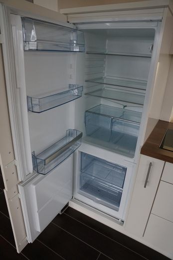 Markdorf’ta Alpler manzaralı, asansörlü ve küçük bir konut kompleksinde güneş alan 2,5 odalı çatı katı dairesi – Fotoğraf 15