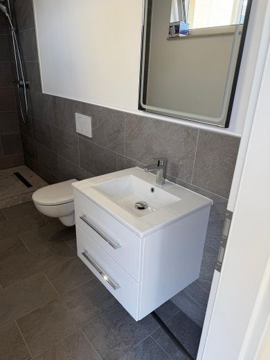 Erstbezug! Neue 2-Zimmer Wohnung in Rüdesheim mit Einbauküche & Terrasse – Foto 9