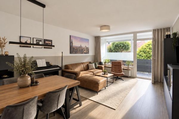 3 Zimmer Wohnung mit 2 Balkonen in Mörsenbroich