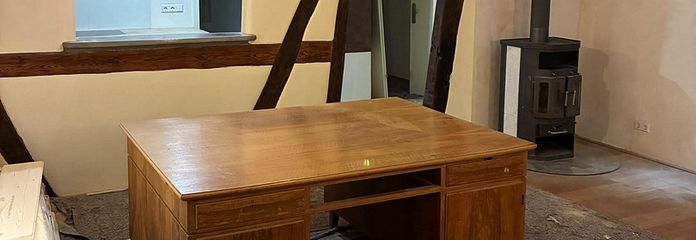 Appartement ancien de 2 pièces entièrement rénové à Stuttgart-Plieningen – Wohn- Essbereich