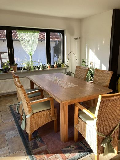 Von Privat: Großes Einfamilienhaus mit Wellnessbereich zu verkaufen! – Foto 4