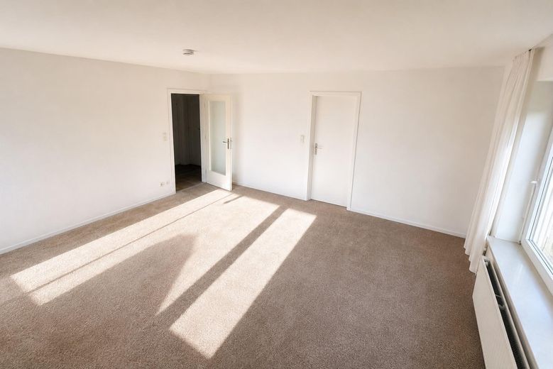 Tutzing - Wohnung mit See- und Bergblick – Wohnzimmer