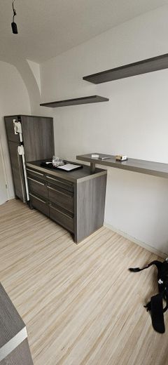 Beautiful 3-room apartment in quiet apartment building with balcony – Einbauküche