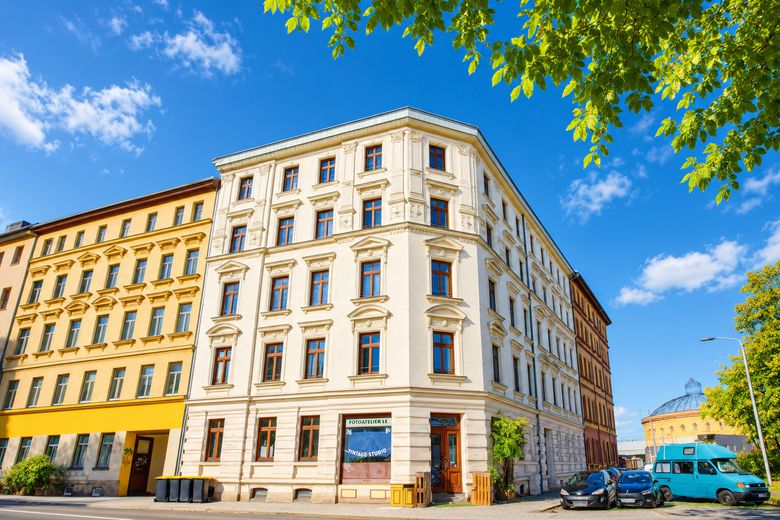 Bright Period Apartment in Central Leipzig – Photo 6