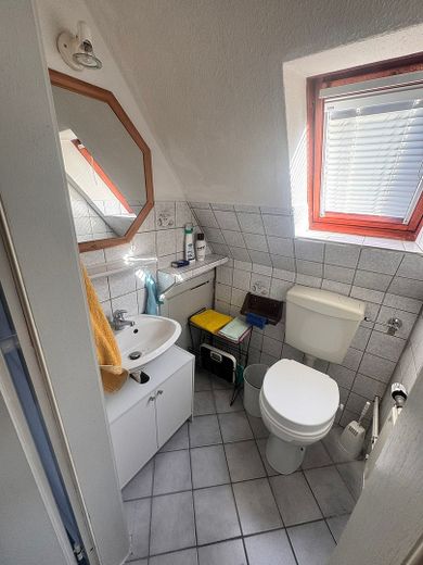 Charmante maison individuelle à Reinfeld – grand terrain, très bien isolée et immédiatement habitable ! – Foto 16