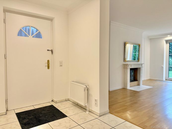 großzügiger Eingangsbereich