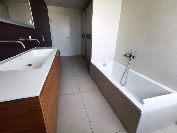 Familienhaus am Bach – Badezimmer