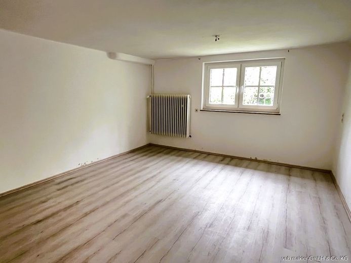 Ihr neues Zuhause: Einfamilienhaus mit großem Grundstück in Helmbrechts – VUB2372-15