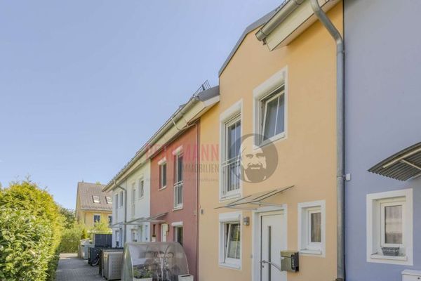 Bezugfreies Reihenmittelhaus in guter Lage mit Einzelgarage zu verkaufen