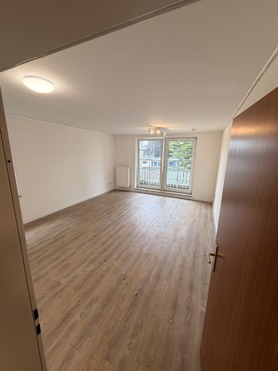 Helle 1,5 Zi. Wohnung mit Balkon – Foto 15