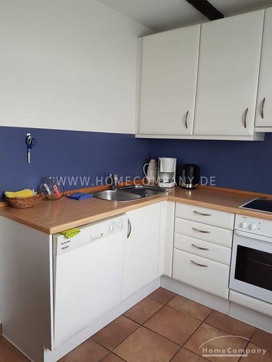 Appartamento di 3 locali, arredato, piano terra, con balcone, posizione centrale a WOB. – b3d27a5346b140cfc7355a711aae2b070c56c8c1.jpg