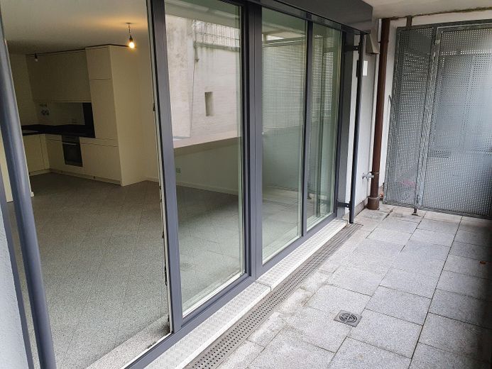 2-Zimmer-Altstadtwohnung mit Balkon – Balkon Blick Wohnung