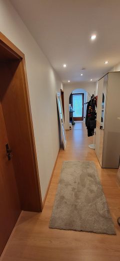 Exclusive 3-room apartment, fitted kitchen, terrace, winter garden + garden, top location Pforzheim Nordstadt – Flur