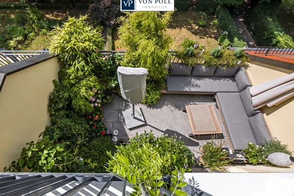 Dach-Maisonette über Baumkronen mit Blick ins Grüne