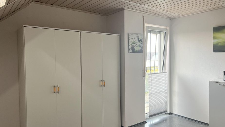 Einfamilienwohnhaus mit Doppelgarage und großem Garten - Privatverkauf – Foto 22