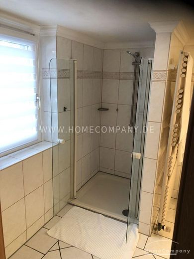 Schöne 3 Zi.-Whg., möbliert, EG. Garten zur Nutzung. – cdbfec4be2a6d51a03619aab25309025a807c772.jpg