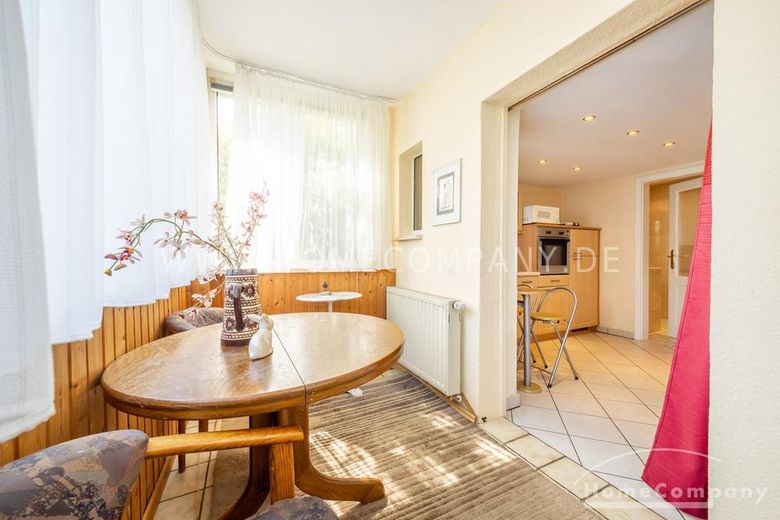 14050 HomeCompany Dresden مفروش/مؤثث شقة جميلة من 3 غرف في فايسن هيرش مع استخدام الحديقة بحد أقصى 3 أشخاص – a32c616259c794e60d1970ad337d20caad84b3a0.jpg