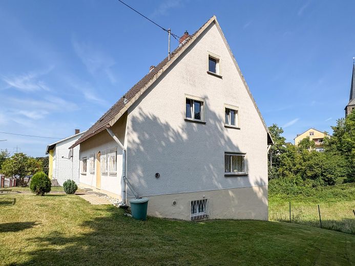 Zweifamilienhaus, teilvermietet, Wohnung im OG in Renovierung. Zentrale Lage Hamm/Sieg – Foto 4