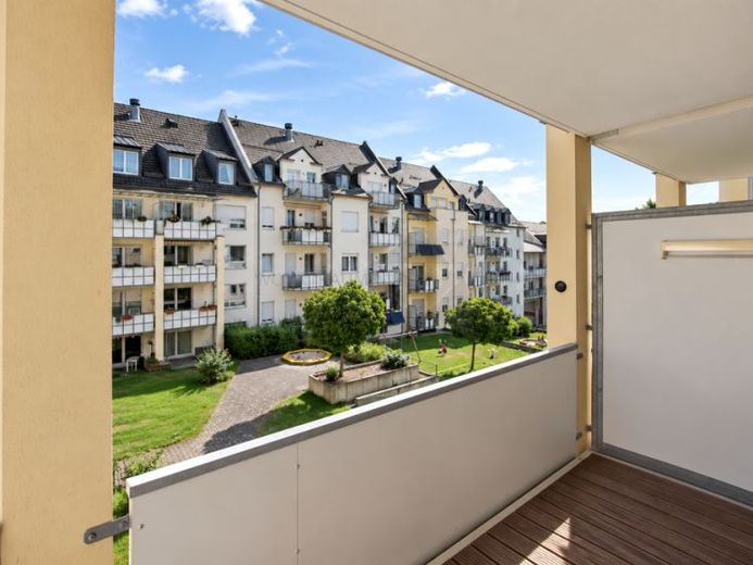 !! Abitare nel Kaßberg-Karree !! fantastico appartamento di 3 locali con balcone, ascensore e cucina componibile – Foto 1
