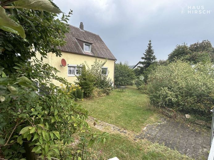 Attraktives Grundstück für modernes Mehrfamilienhaus in Top-Lage mit hervorragender Infrastruktur – Garten
