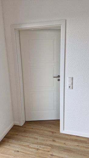 Tür Abstellraum unter Treppe