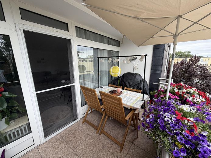 Exklusive, modernisierte 4 Zimmer Eigentumswohnung in Braunschweig Watenbüttel – Balkon