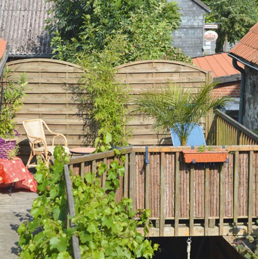 Fachwerkhaus im Wendland – Terrasse mit Billiardtischzimm