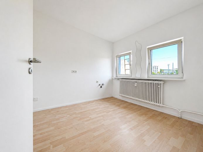 Vollvermietetes Wohn-/Geschäftshaus in Saarbrücken-St. Johann – फोटो 9