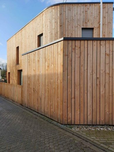 robuste Holzfassade