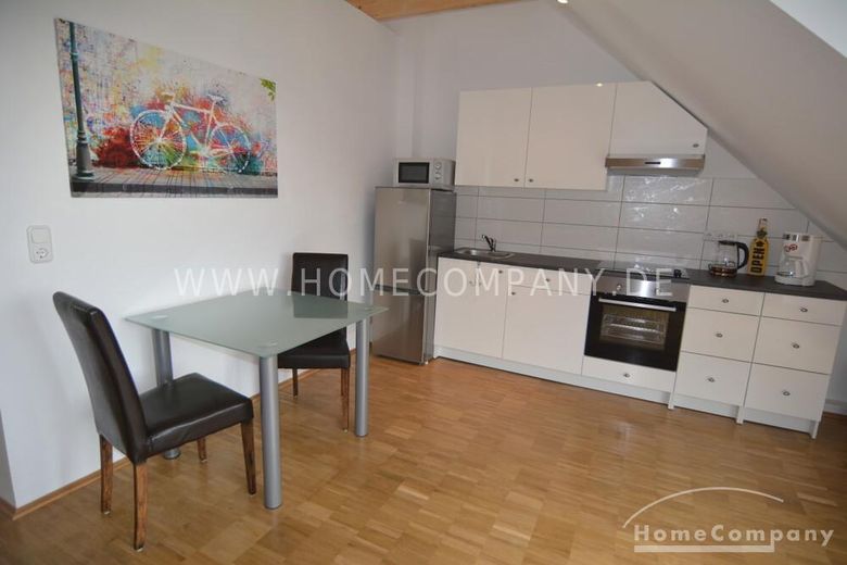 Tolle, zentrale Dachgeschoßwohnung in Kiel, möbliert – 3ac0ab26cd7125993af8f5ce9522904a41749c5c.jpg