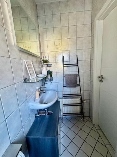 Casa unifamiliare ben tenuta in posizione periferica a Ludwigshafen Ruchheim – Gäste-WC