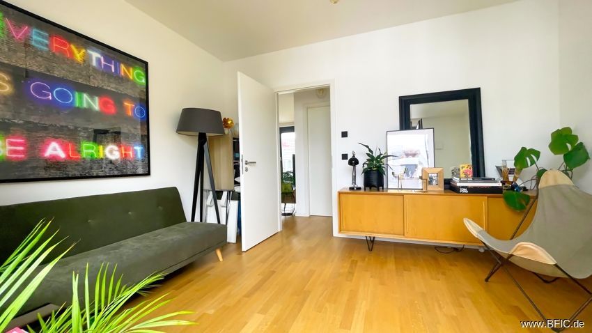Hochwertige Dachterrassen-Wohnung, Blick auf den Fernsehturm – bedroom 2