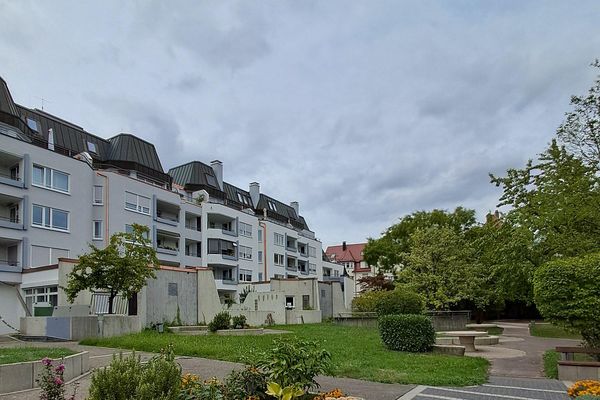 Світла 4,5-кімнатна квартира в Дегерлоху