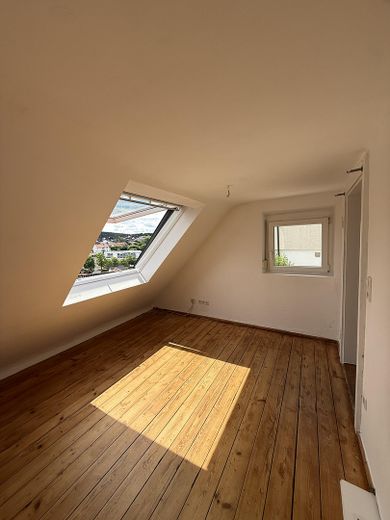 Kleines Häusle mit Charme und Weitblick – ruhig gelegen in Bopfingen-Schloßberg. – Wohnzimmer Foto 3