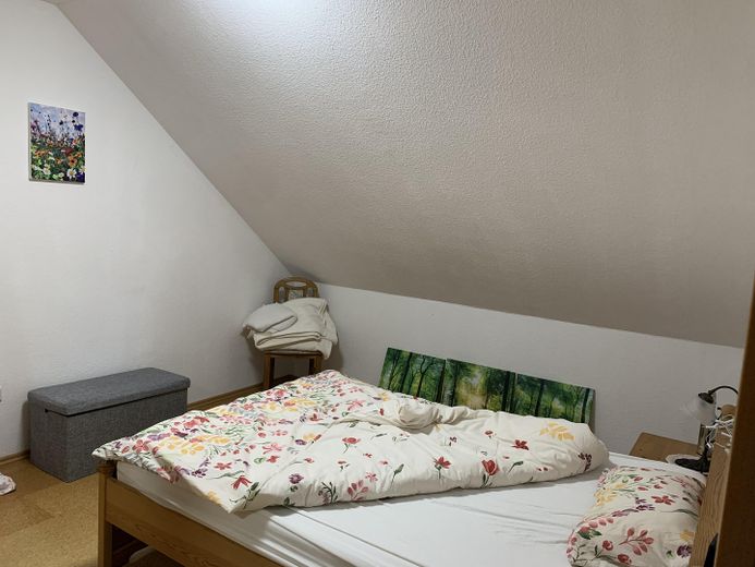 Mieszkanie z dużą ilością przestrzeni w domu i ogrodzie – Gästezimmer oben