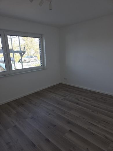 Zentral & Gemütlich: Attraktive 4-Zimmer-Wohnung in Eschborn – Foto 4